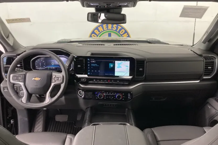 2025 Chevrolet Silverado 2500HD LTZ photo 1