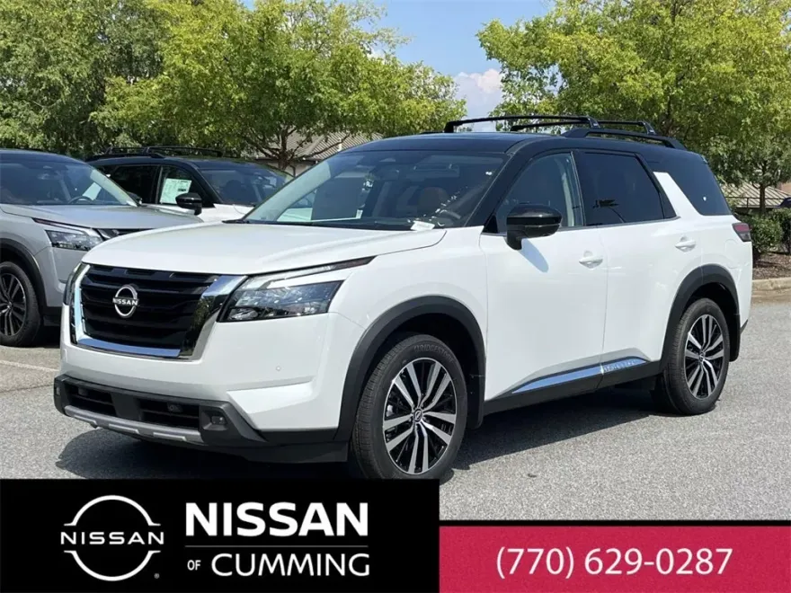 2025 Nissan Pathfinder Platinum photo 1