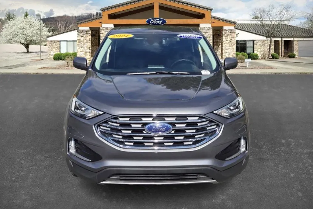 2021 Ford Edge SEL photo 1