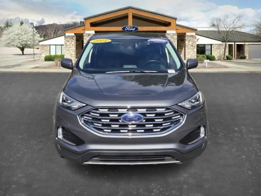 2021 Ford Edge SEL photo 1