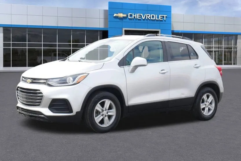 2017 Chevrolet Trax LT photo 1