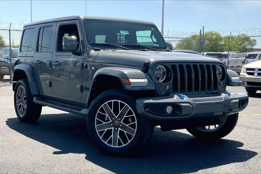 2022 Jeep Wrangler 4xe Unlimited High Altitude photo 1