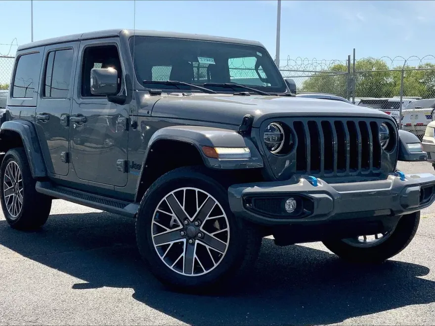 2022 Jeep Wrangler 4xe Unlimited High Altitude photo 1