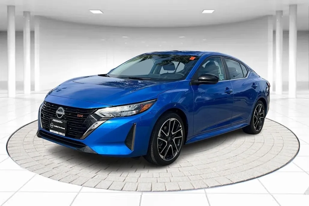 2024 Nissan Sentra SR photo 1