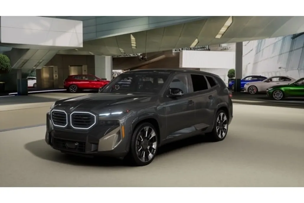 2025 Bmw XM photo 1