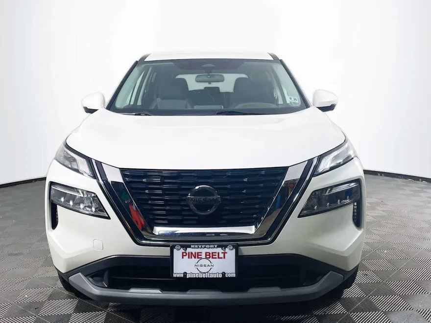2021 Nissan Rogue SV photo 1