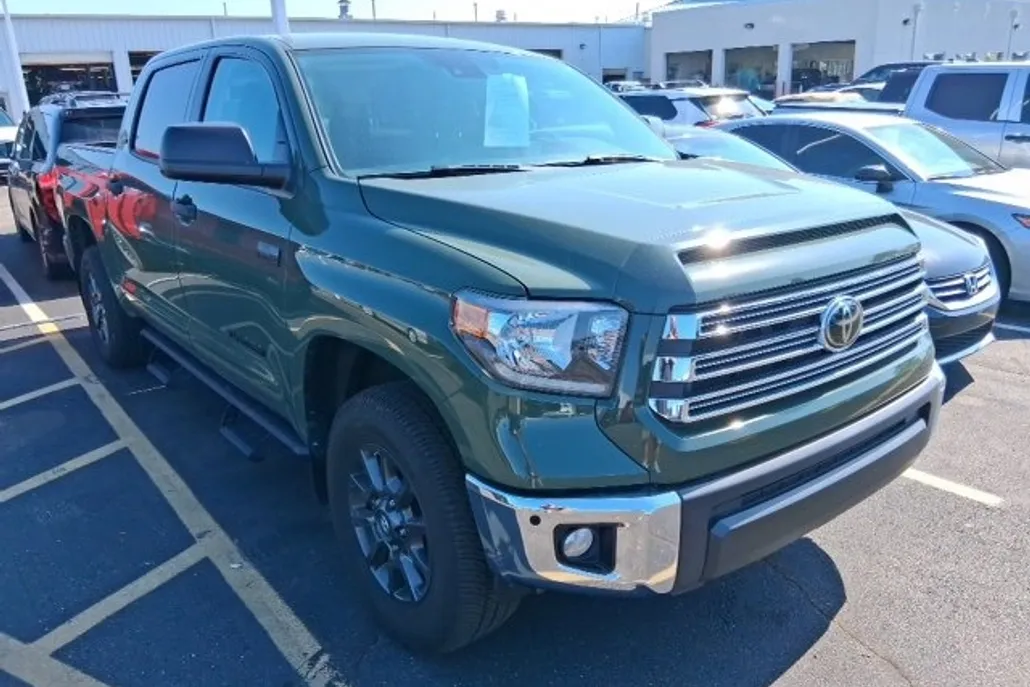 2021 Toyota Tundra SR5 CrewMax photo 1