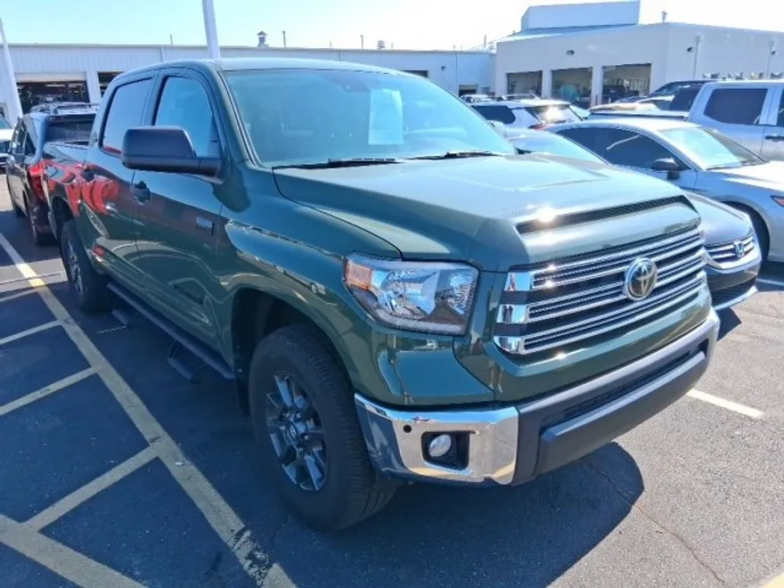 2021 Toyota Tundra SR5 CrewMax photo 1