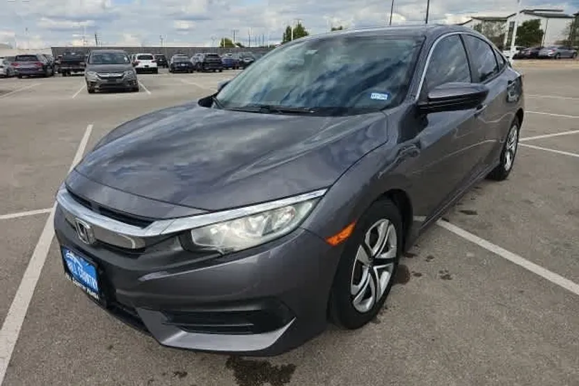 2017 Honda Civic LX photo 1