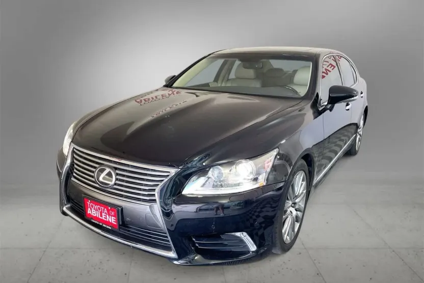2016 Lexus LS 460 photo 1