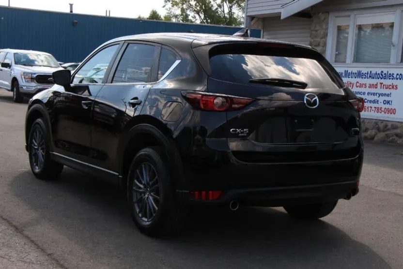2021 Mazda CX-5 Touring photo 1