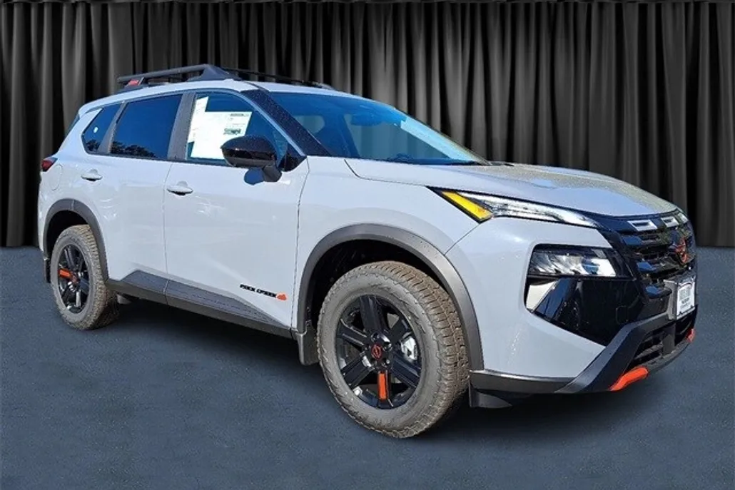 2026 Nissan Rogue SV photo 1