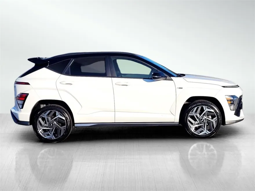 2024 Hyundai Kona N Line photo 1