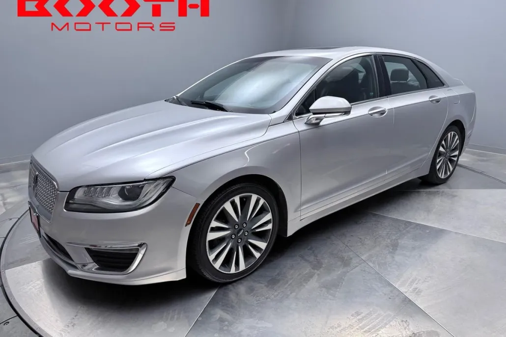 2017 Lincoln MKZ Reserve photo 1