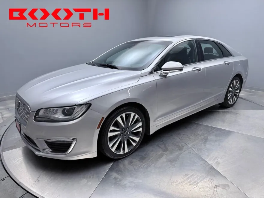 2017 Lincoln MKZ Reserve photo 1