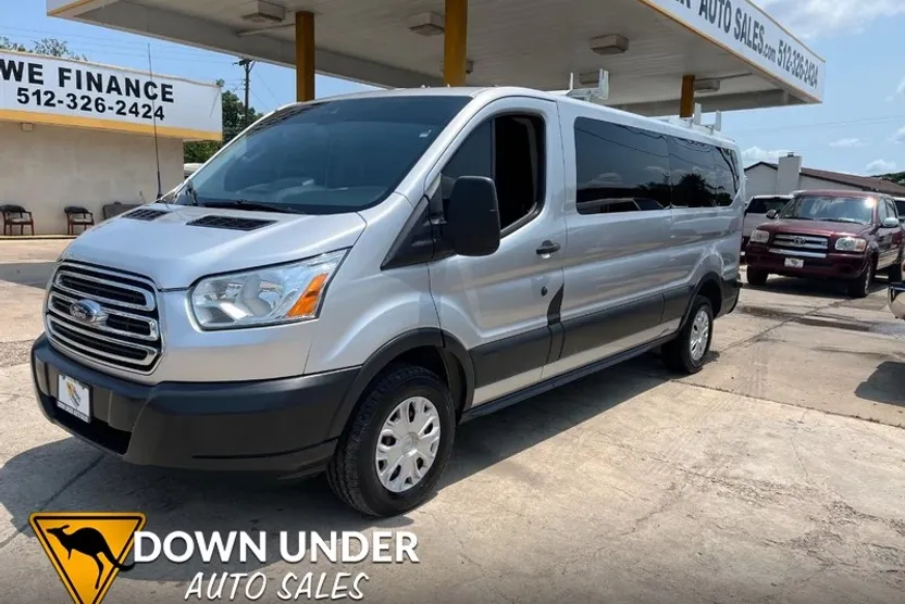 2016 Ford Transit XLT photo 1