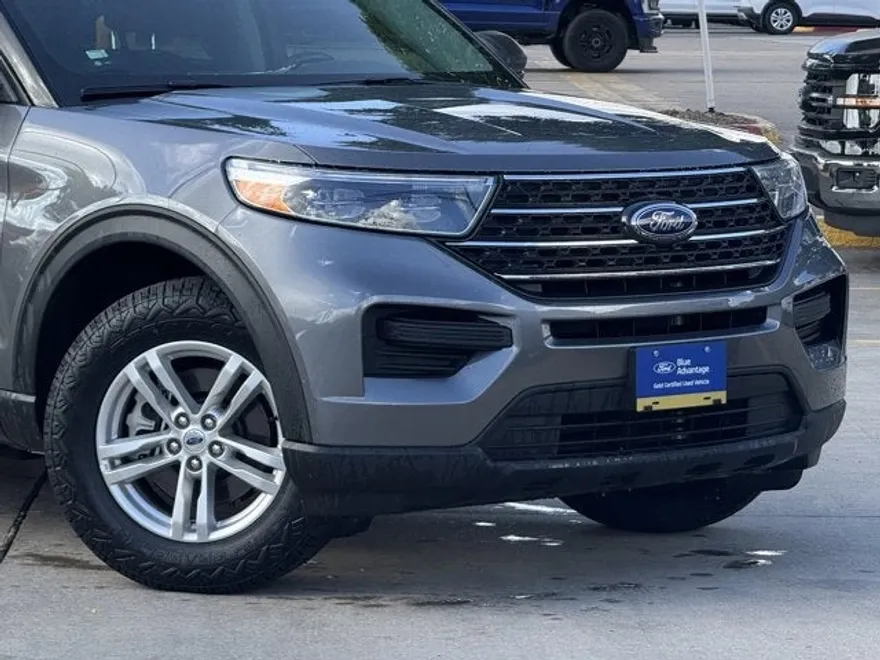 2022 Ford Explorer XLT photo 1