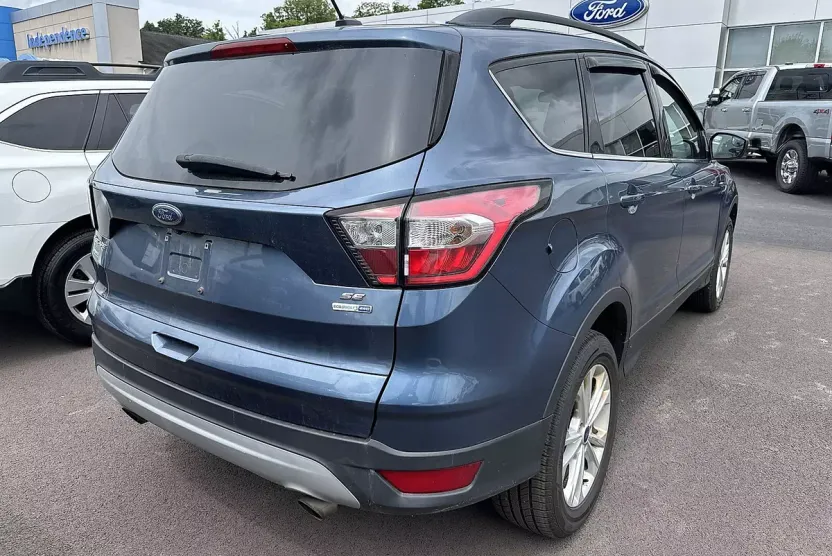 2018 Ford Escape SE photo 1