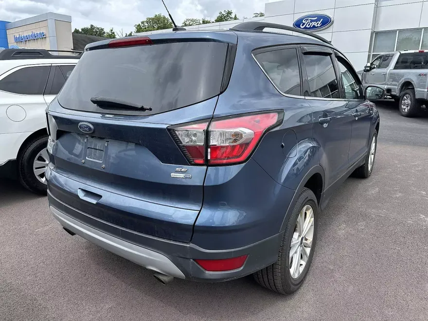 2018 Ford Escape SE photo 1