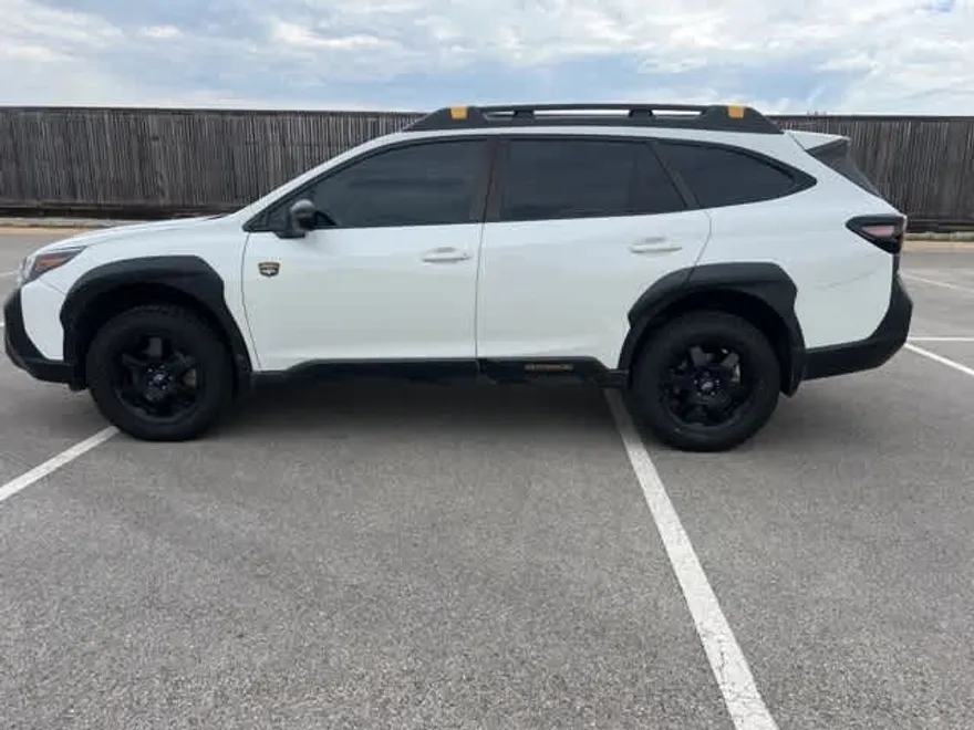 2022 Subaru Outback Wilderness photo 1