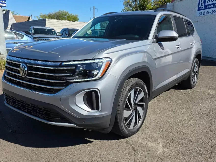 2025 Volkswagen Atlas SE Technology photo 1