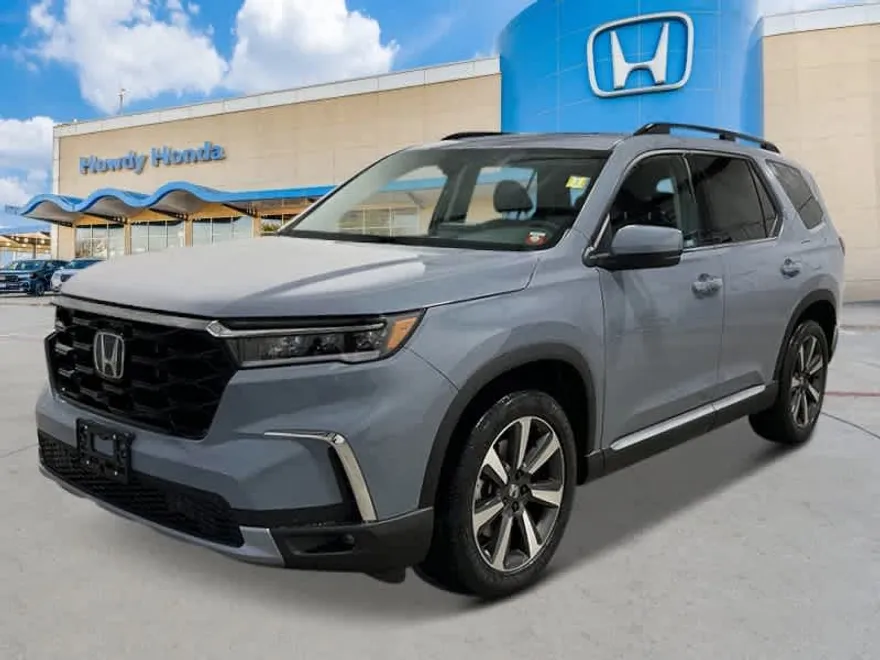 2025 Honda Pilot Touring photo 1
