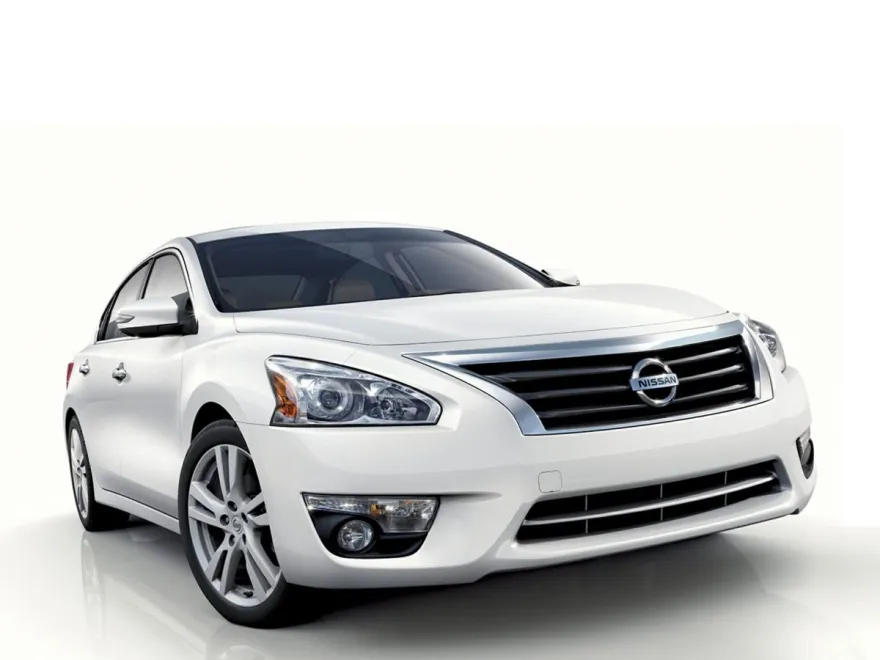 2013 Nissan Altima 2.5 S photo 1