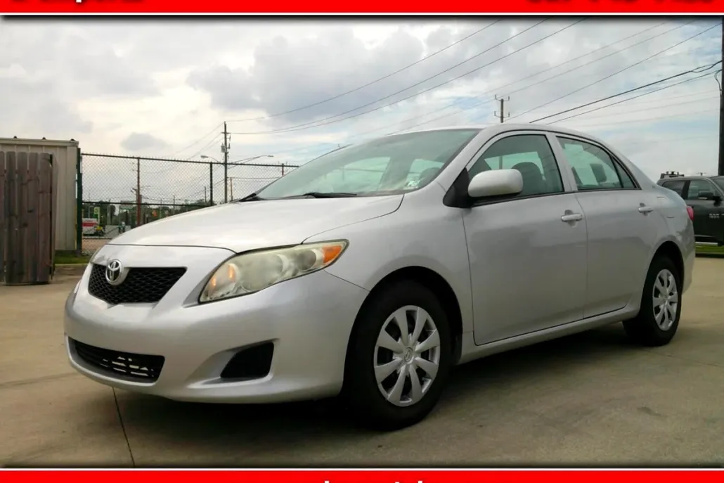 2009 Toyota Corolla LE photo 1