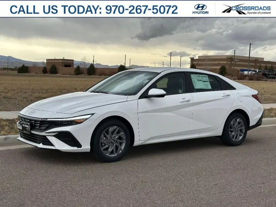 2025 Hyundai Elantra Hybrid Blue photo 1