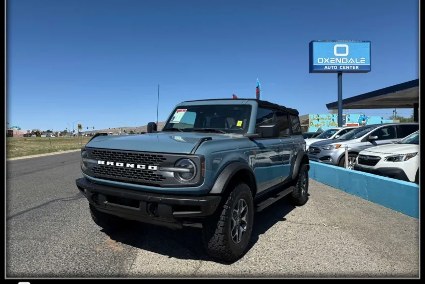 2022 Ford Bronco Badlands photo 1