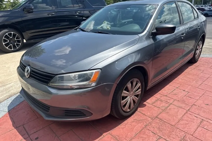 2013 Volkswagen Jetta 2.0 S photo 1