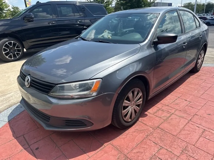 2013 Volkswagen Jetta 2.0 S photo 1