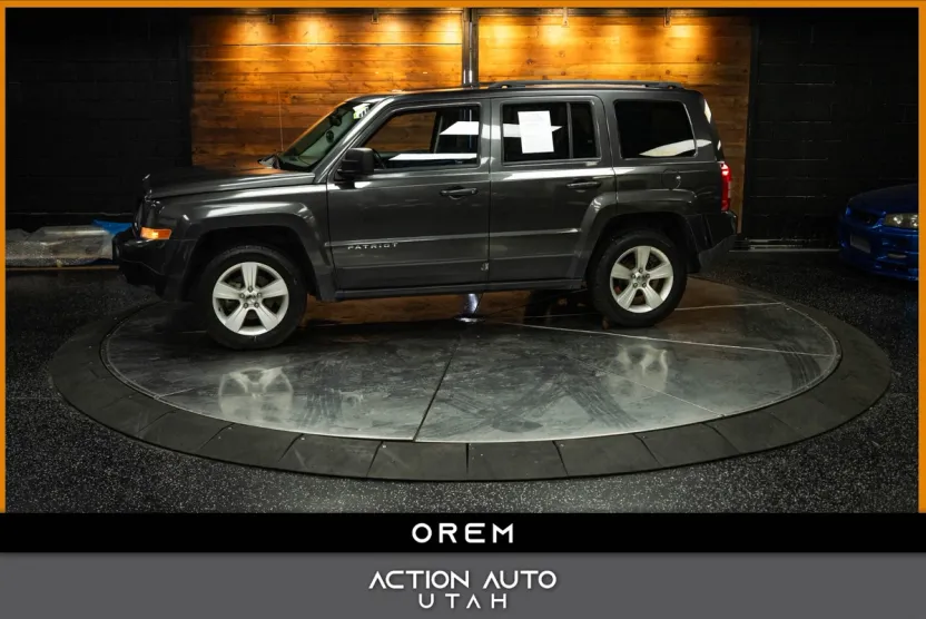 2017 Jeep Patriot Latitude photo 1