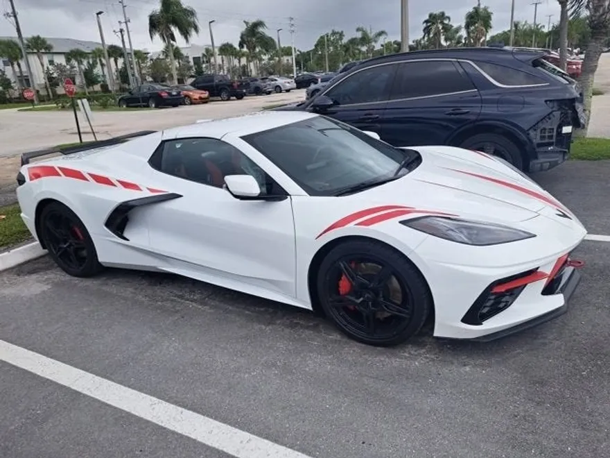 2021 Chevrolet Corvette Stingray 2LT photo 1