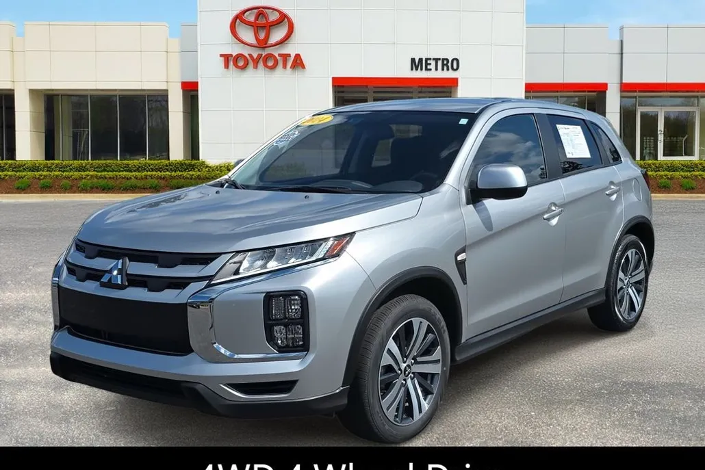 2024 Mitsubishi Outlander Sport ES LE SE photo 1