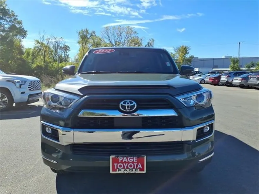 2022 Toyota 4Runner Limited photo 1