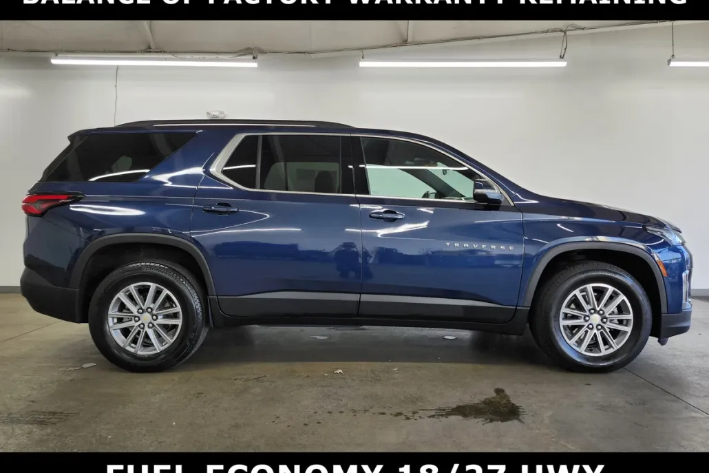 2023 Chevrolet Traverse Cloth 1LT photo 1