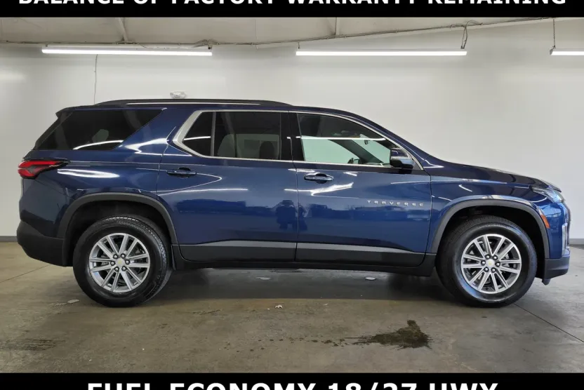 2023 Chevrolet Traverse Cloth 1LT photo 1