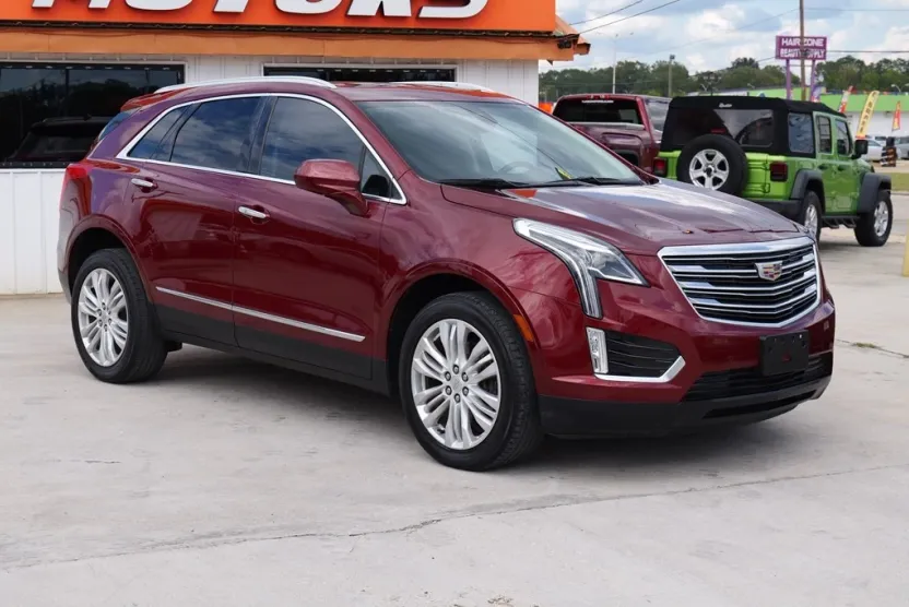 2018 Cadillac XT5 Premium Luxury photo 1