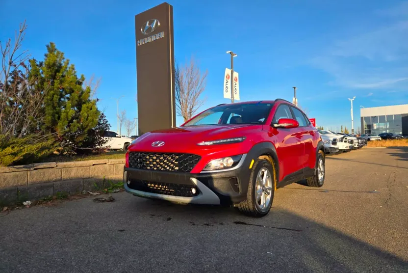 2022 Hyundai Kona SEL SE photo 1