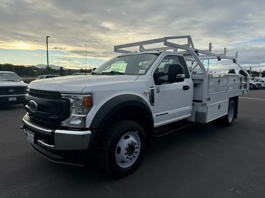 2022 Ford F-550 photo 1