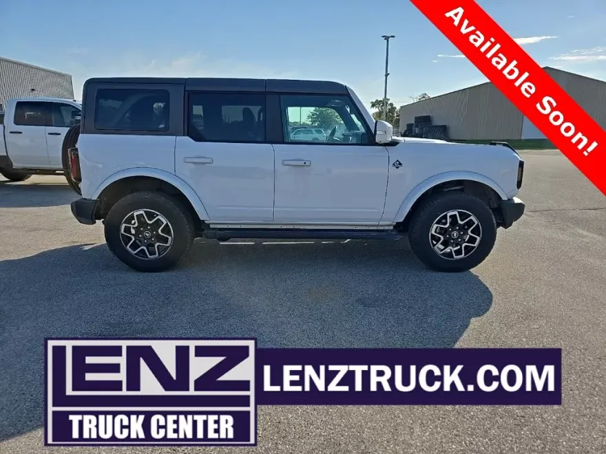 2024 Ford Bronco Outer Banks photo 1