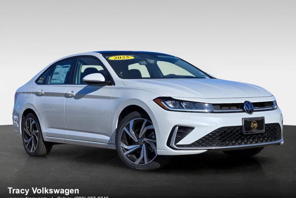 2025 Volkswagen Jetta 1.5T SEL photo 1