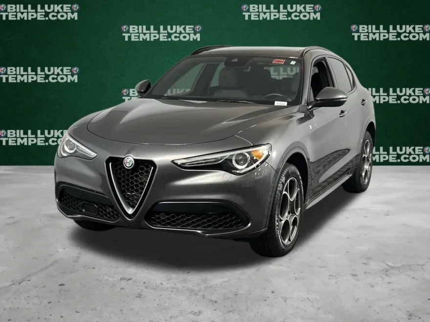 2022 Alfa Romeo Stelvio Ti photo 1