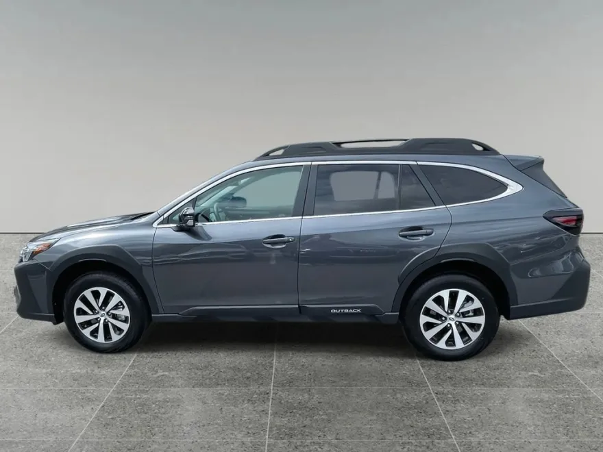 2025 Subaru Outback Premium photo 1