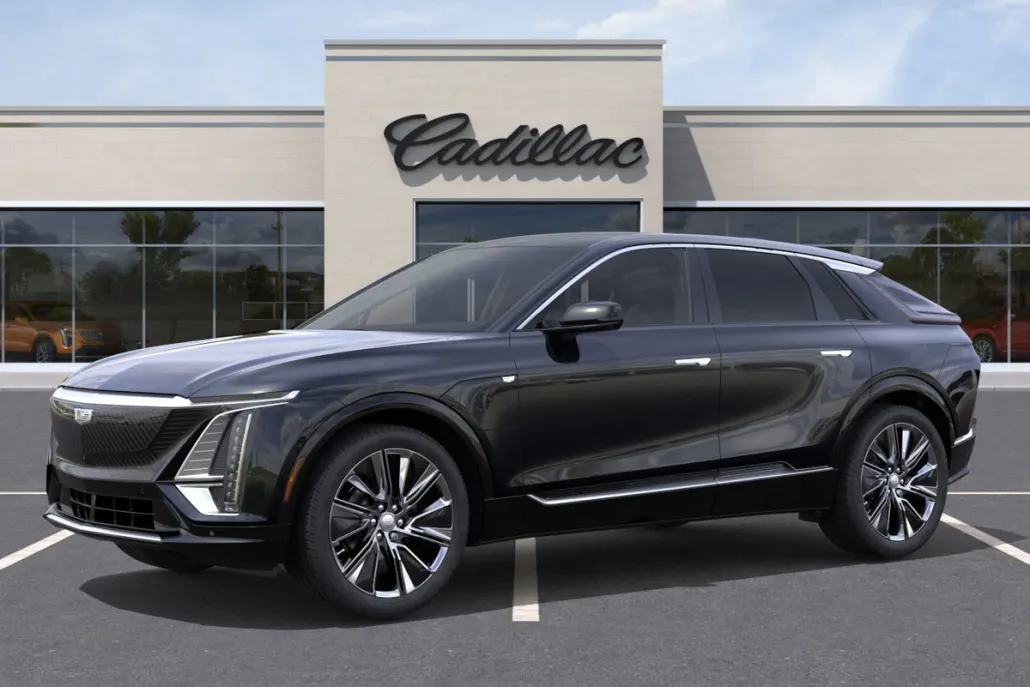 2025 Cadillac Lyriq Luxury photo 1