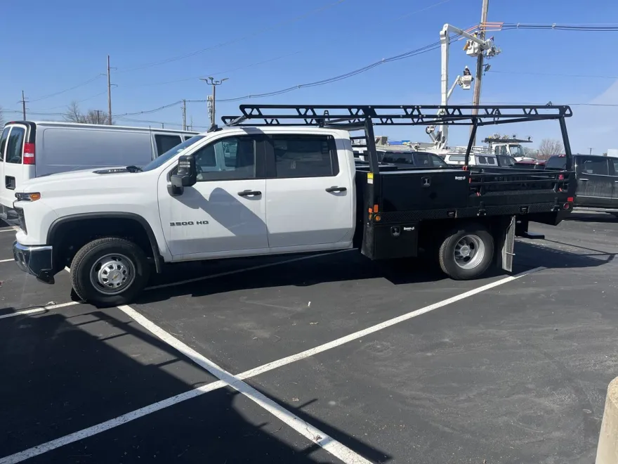 2024 Chevrolet Silverado 3500HD Work Truck photo 1