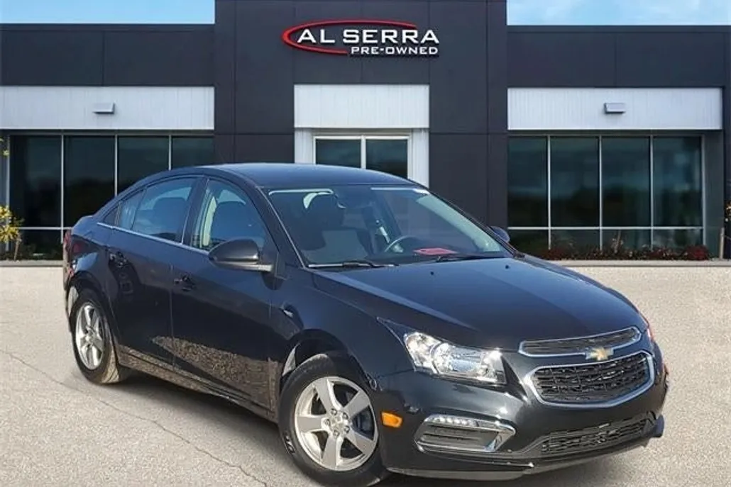 2016 Chevrolet Cruze LT photo 1