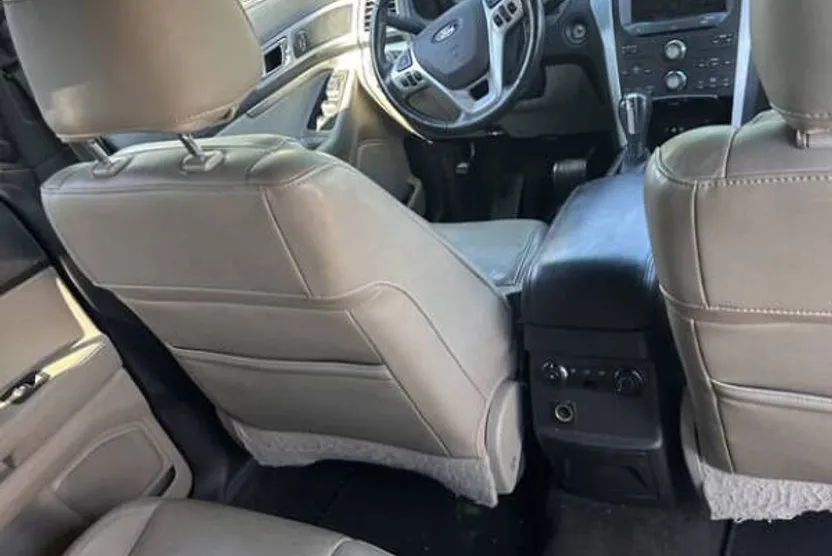 2012 Ford Explorer XLT photo 1