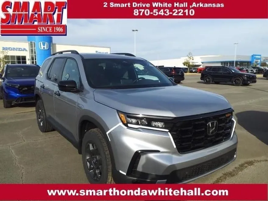 2025 Honda Pilot TrailSport photo 1